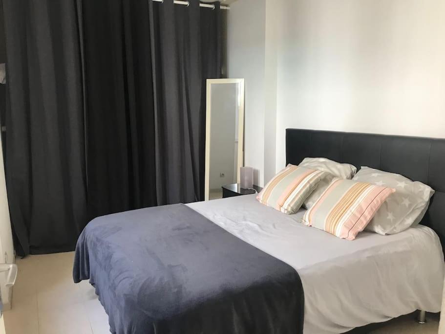 Appartement Avec Terrasse Centre De La Bastide Carcassone Kültér fotó